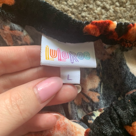 Lularoe CiCi - Picture 2 of 4